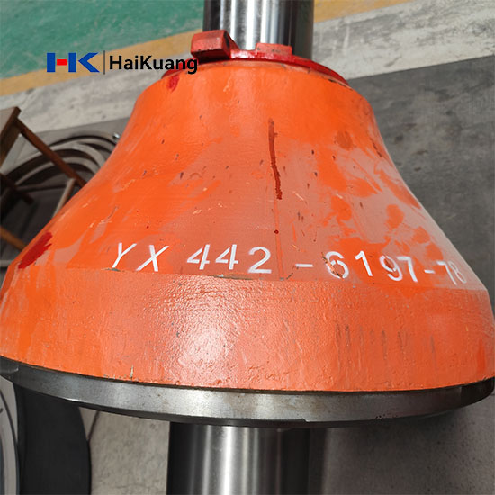 CH420 Cone Crusher Moving Cone Assembly with Main Shaft